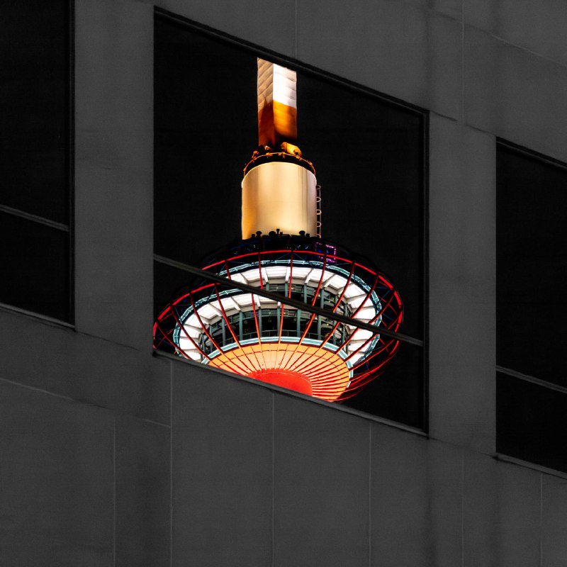 补一张忘了修的京都塔，有人喜欢这种简约风格吗#光与影