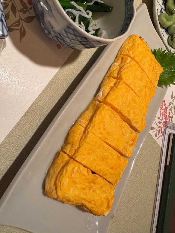 见了前辈，吃到了一家正宗小酒馆聊了很多聊到打烊喝了一杯生啤，三杯姜汁汽水下酒菜有鱼皮、河豚唐扬、厚蛋烧很难忘的一晚#吃点好见了前辈，吃到了一家正宗小酒馆聊了很多聊到打烊喝了一杯生啤，三杯姜汁汽水下酒菜有鱼皮、河豚唐扬、厚蛋烧很难忘的一晚#吃点好