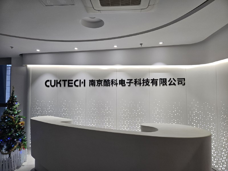 酷科😭酷科😭