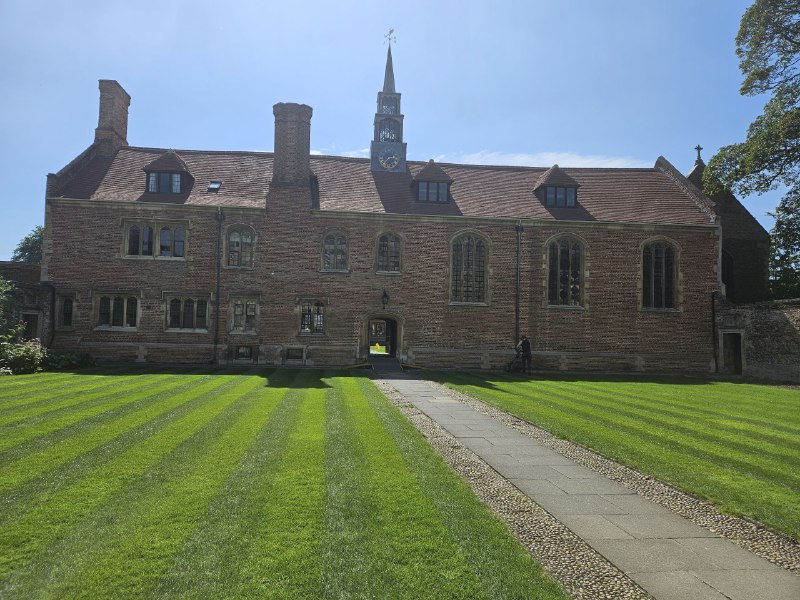 以及今天在莫大林学院听课Prof说里面屏蔽信号了里面wifi只有学院自己的网络没有UniOfCam，所以失联了一会以及今天在莫大林学院听课Prof说里面屏蔽信号了里面wifi只有学院自己的网络没有UniOfCam，所以失联了一会