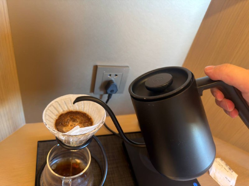 1. 早上一壶手冲开启超长续航2. 水立方3. 错误记忆4. 必胜客首店5. 三里屯优衣库，懂得都懂1. 早上一壶手冲开启超长续航2. 水立方3. 错误记忆4. 必胜客首店5. 三里屯优衣库，懂得都懂