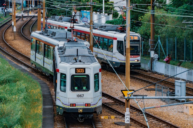 屯门·元朗轻铁太容易出片了随便找个车站/天桥都是很好的机位屯门·元朗轻铁太容易出片了随便找个车站/天桥都是很好的机位