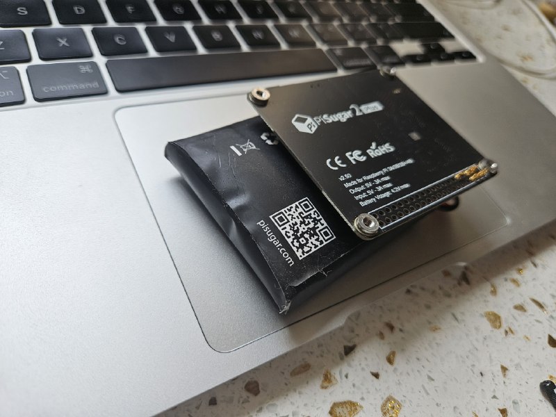 树莓派的电源才用一年都怀孕了