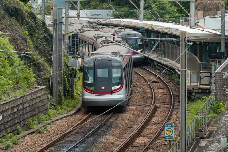 东铁线机位：CUHK天桥台阶东铁线机位：CUHK天桥台阶