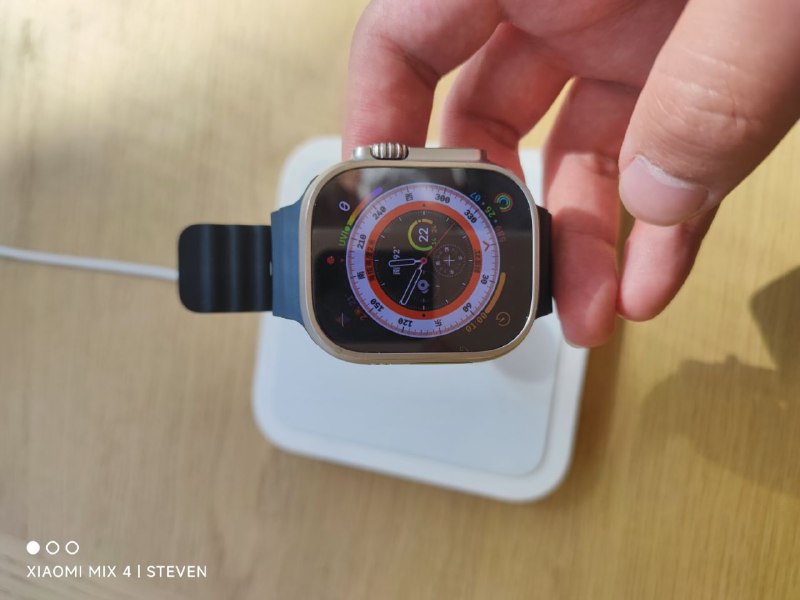 Apple StoreSamsung华为Apple StoreSamsung华为