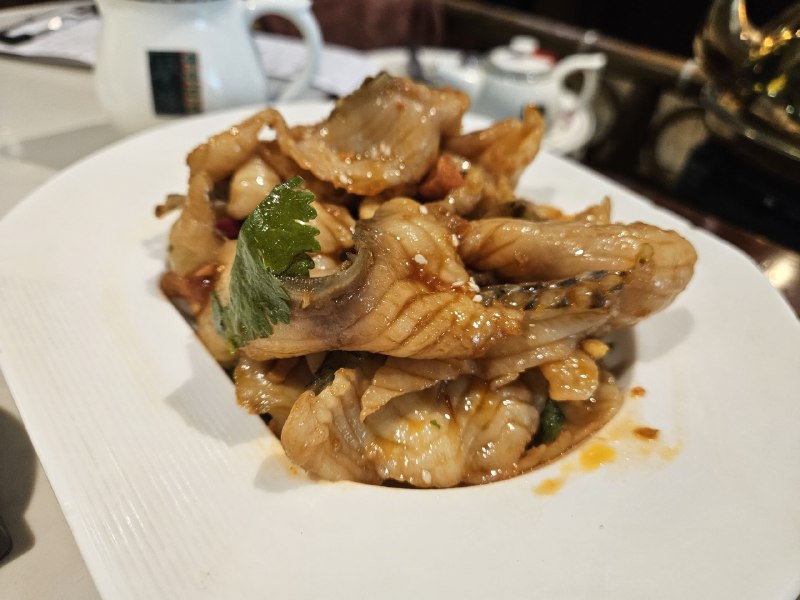 蘩楼两个人吃4人餐有点多了摇个深圳群友来😭蘩楼两个人吃4人餐有点多了摇个深圳群友来😭